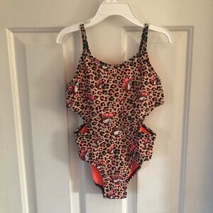 Buc-ee's leopard print one-piece swimsuit with cutouts Girls Small YS